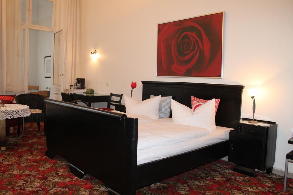 Hotel Pension Columbus Am Kurfurstendamm Берлин Номер фото