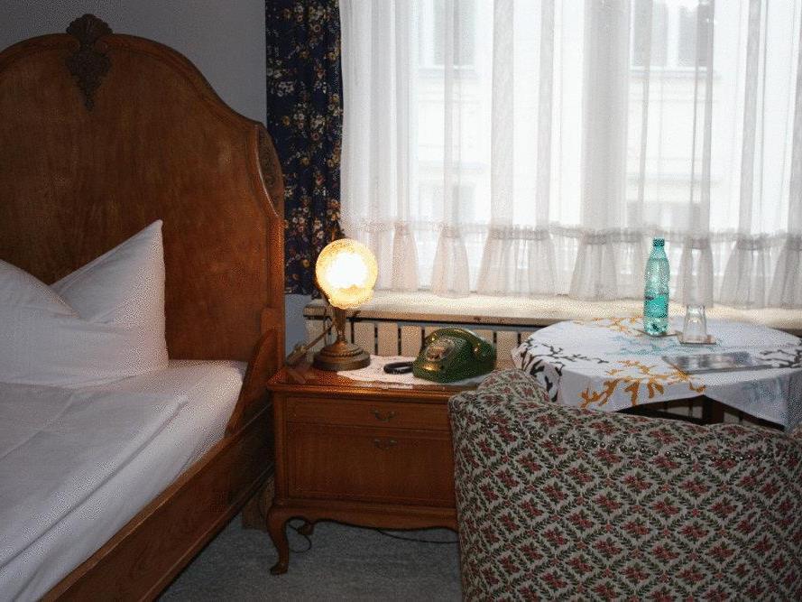 Hotel Pension Columbus Am Kurfurstendamm Берлин Экстерьер фото