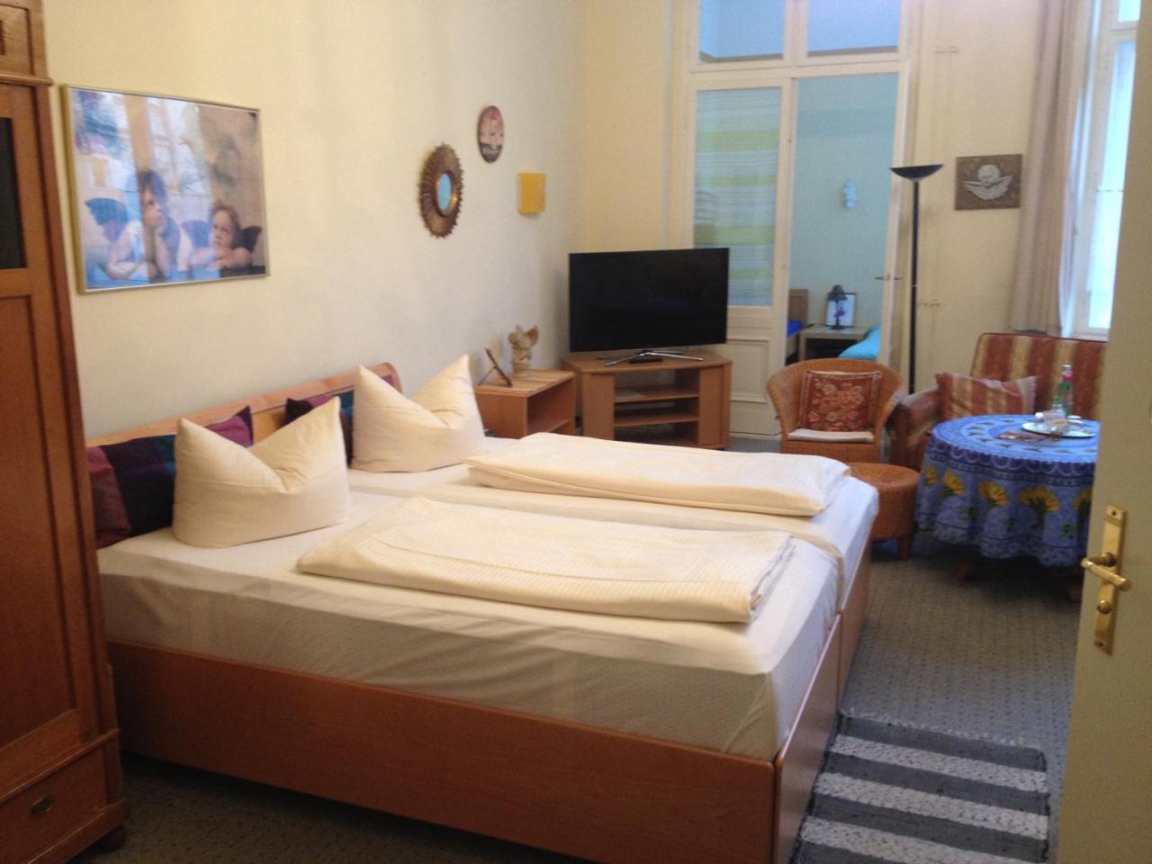 Hotel Pension Columbus Am Kurfurstendamm Берлин Экстерьер фото